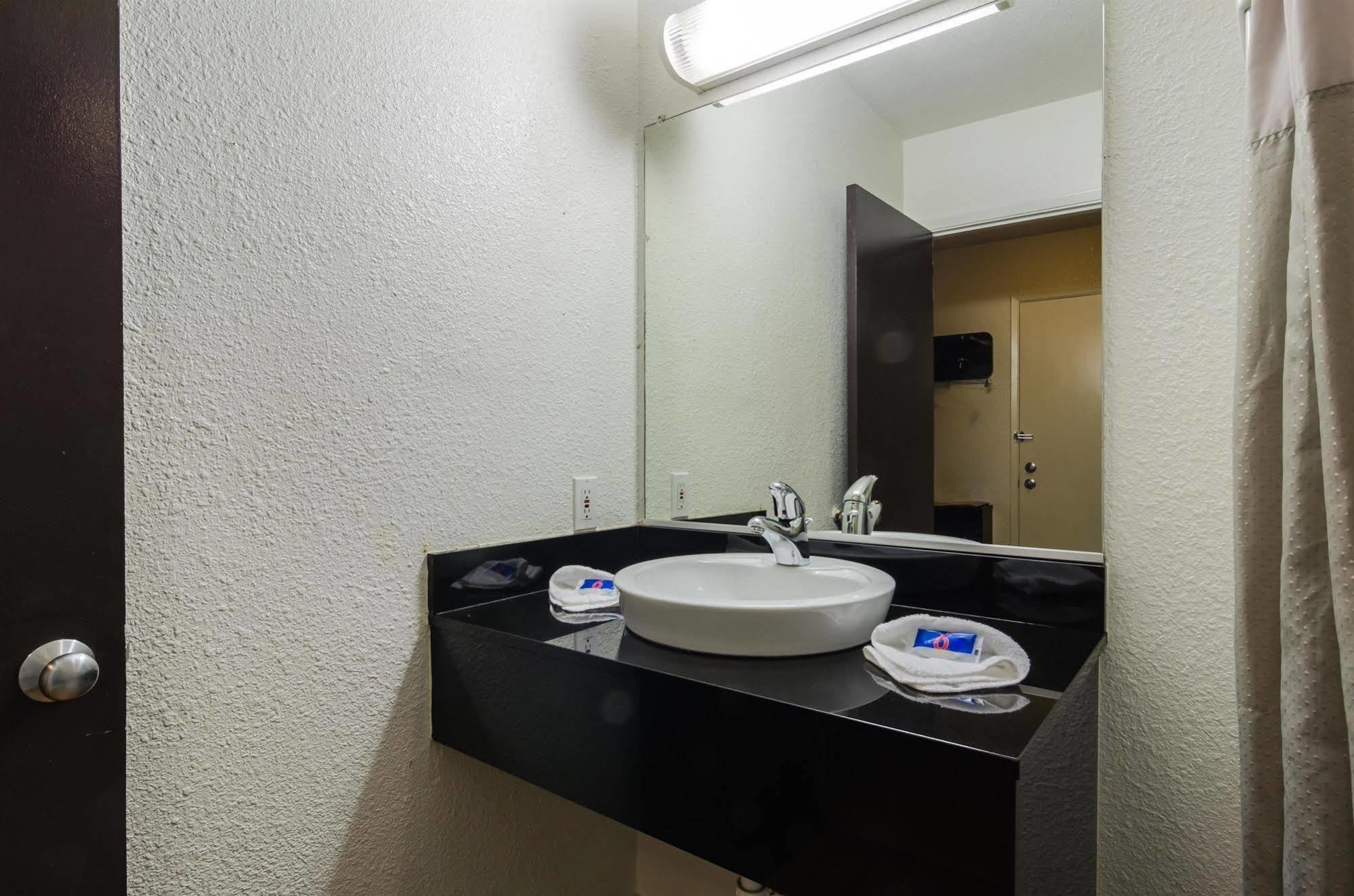 Motel 6-Seattle, Wa - Sea-Tac Airport South シータック エクステリア 写真